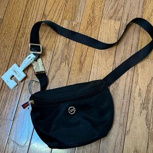 NWT MICHAEL KORS NYLON WAIST/FANNY PACK WITH GOLDTONE HARDWARE